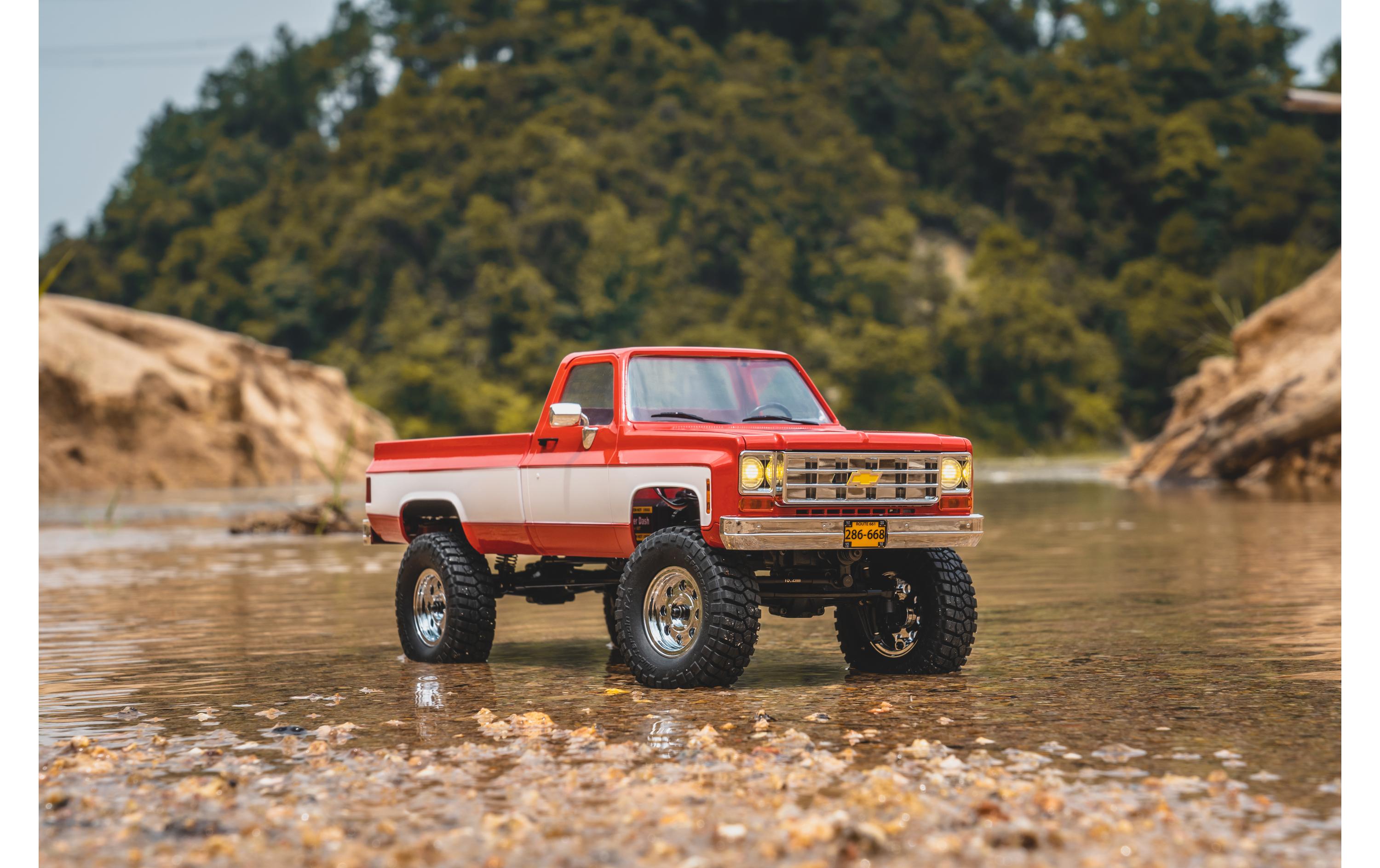 Scale Crawler FCX18 Chevrolet K10 Rot, RTR, 1:18<br>Mini Rock Crawler mit detaillierter Chevy K10 Pick-Up Karosserie und 2-Gang Getriebe