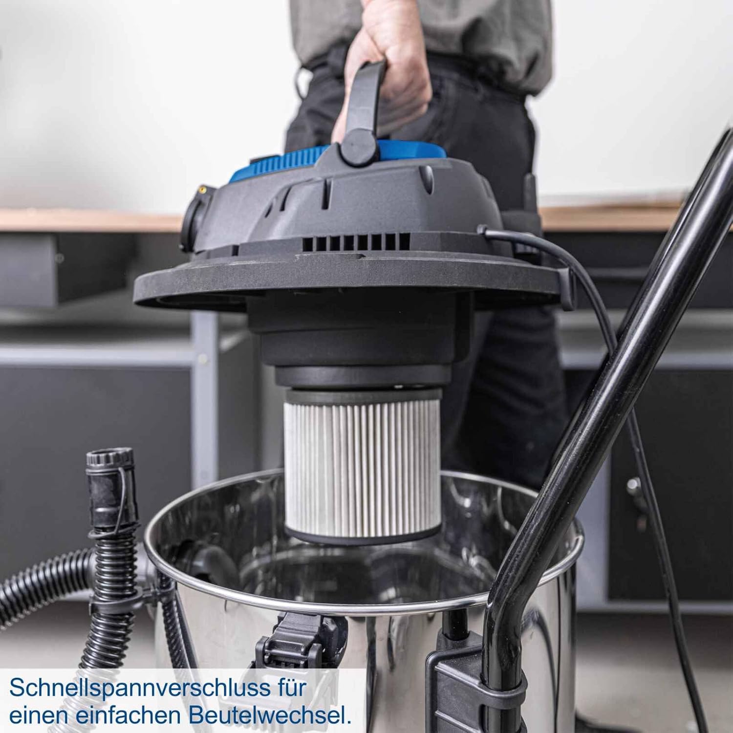 Scheppach Nass- / Trockensauger VC50 Nasssauger | 50L Edelstahlbehälter & Zubehör | 1400W Leistung | 20kPa Saugleistung | Teleskoprohr, Werkzeugsteckdose sowie Schnellverschluss | 5m Kabel 3m Schlauch
