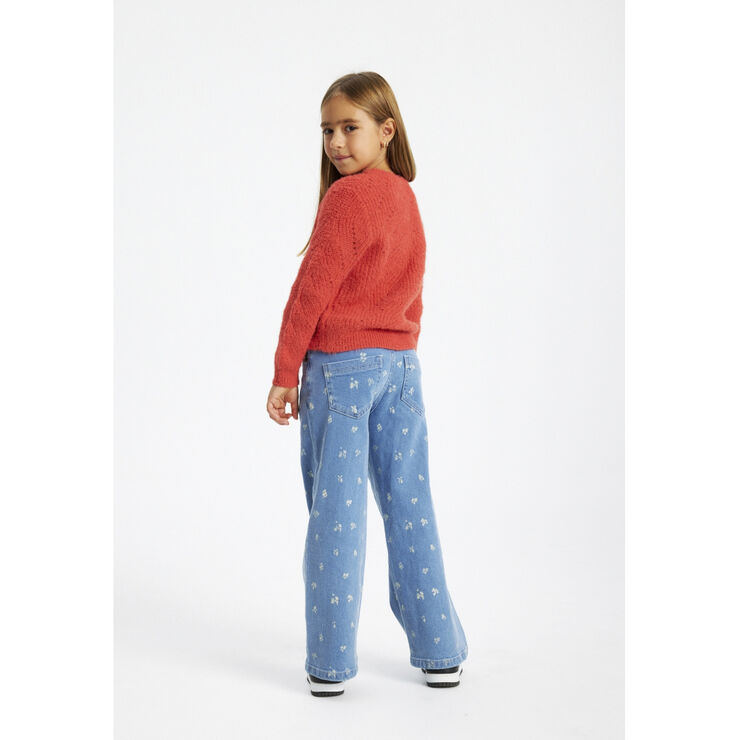 The New TNDiva Knit Pullover Chrysanthemum