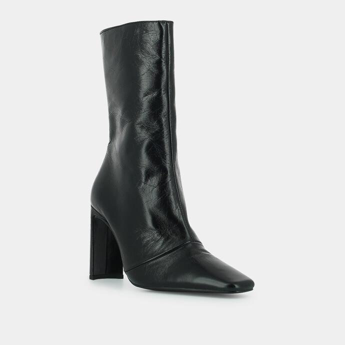 Bottines à talon haut et bout carré  en cuir noir