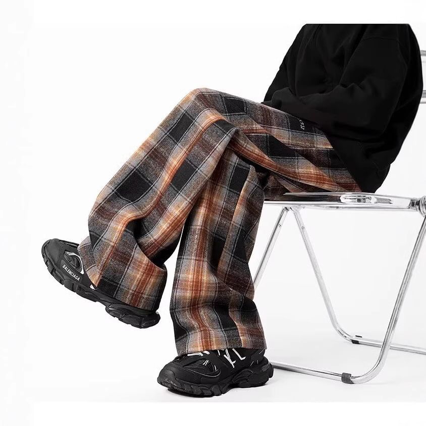 Nikoflin - Geruite broek met rechte pijpen en gemiddelde taille