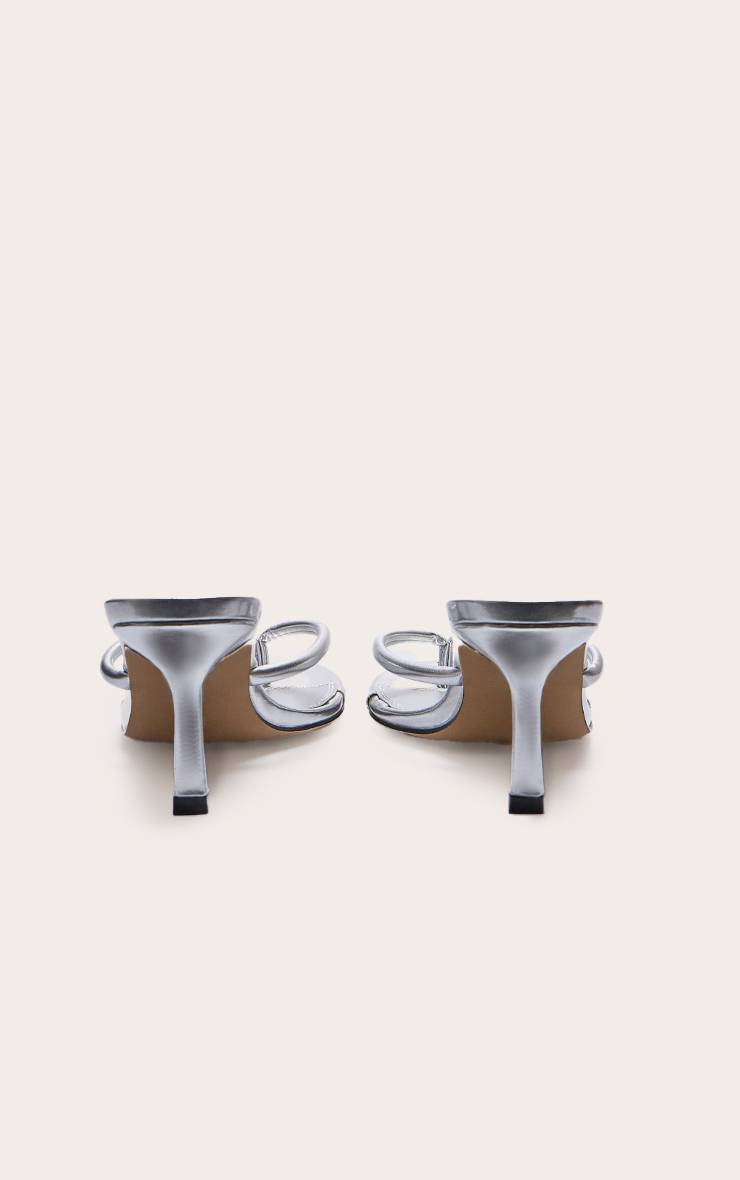 Argenté Mules À Talon En Synthétiquecuir Avec Bride Entre Les Orteils