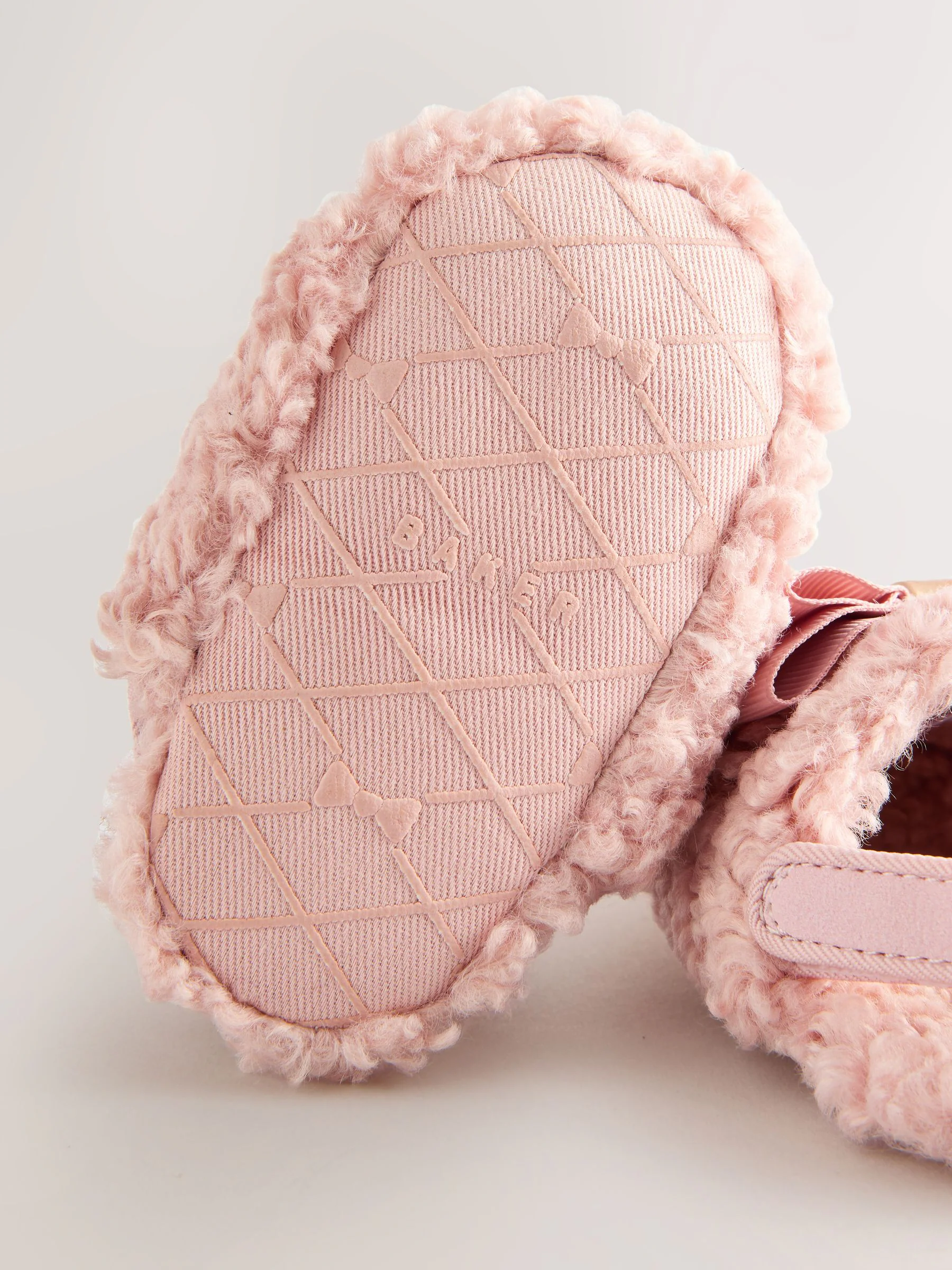 Pink Borg - Baker by Ted Baker gewatteerde muiltjes met imitatiebont voor babymeisjes