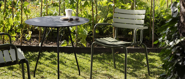 Houe Circum tuintafel 74cm zwart