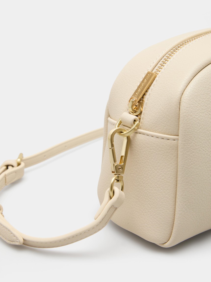 Necessaire com alça tiracolo