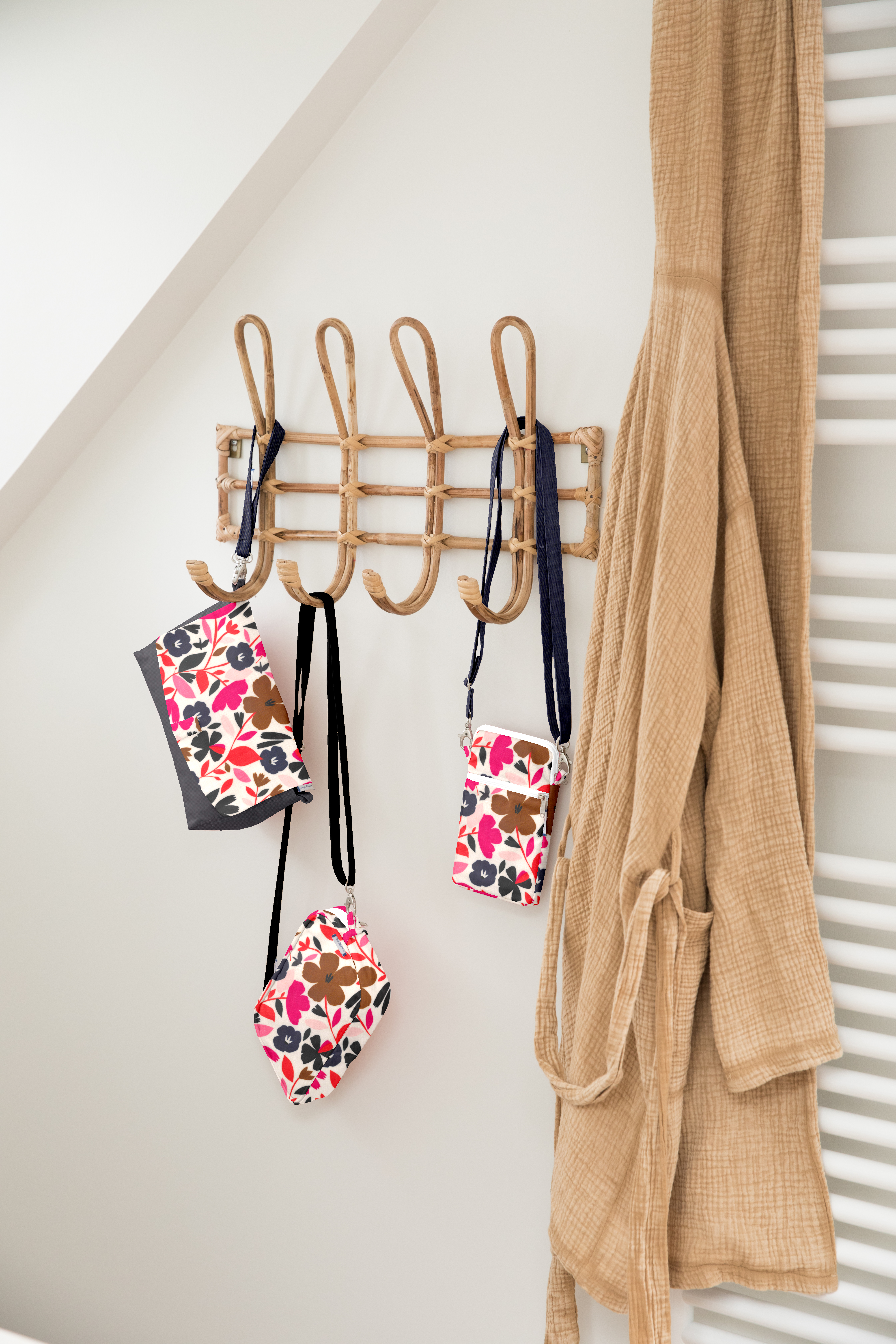 Pochette Téléphone Matelassée Champ Floral