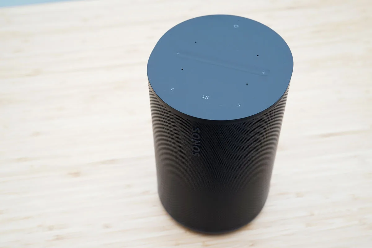 Sonos Era 100 Noir   Vogel's SWM 4111 Noir (la paire) Enceintes connectées