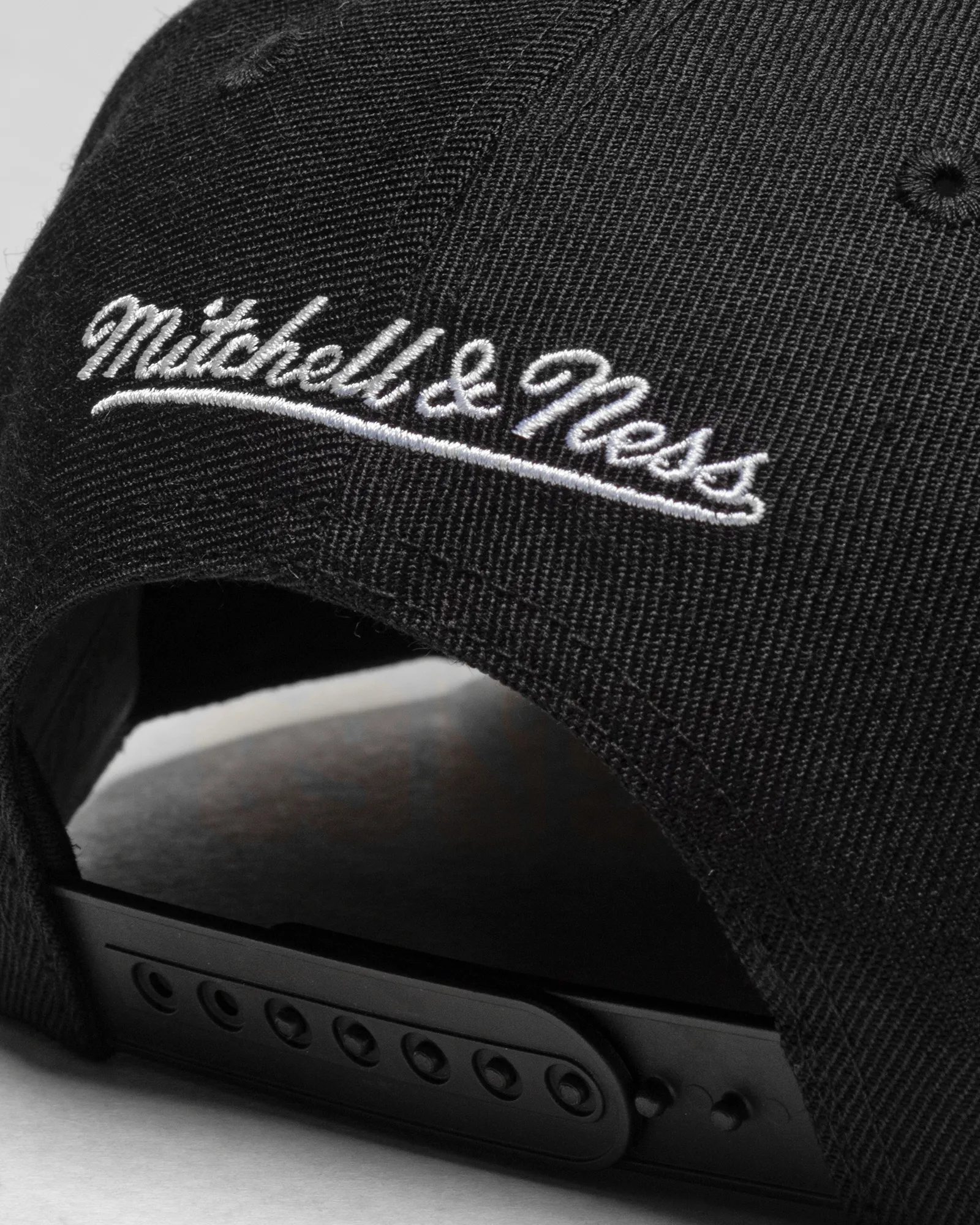 Mitchell & Ness NBA B2B SNAPBACK CAP HWC DETROIT PISTONS 1989-90
