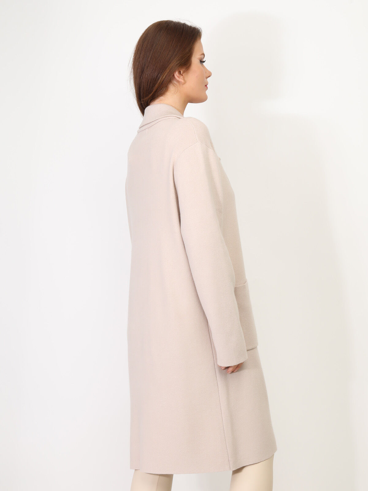 Gilet mi-long avec poches et revers de col- Beige