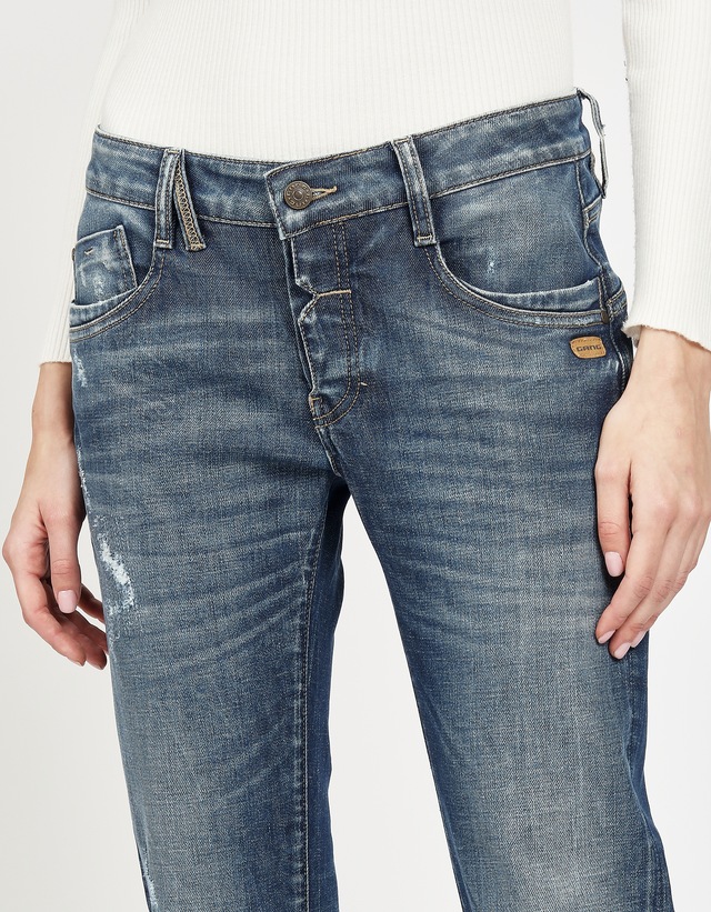 GANG Relax-fit-Jeans »94GERDA«, mit besonderer Struktur