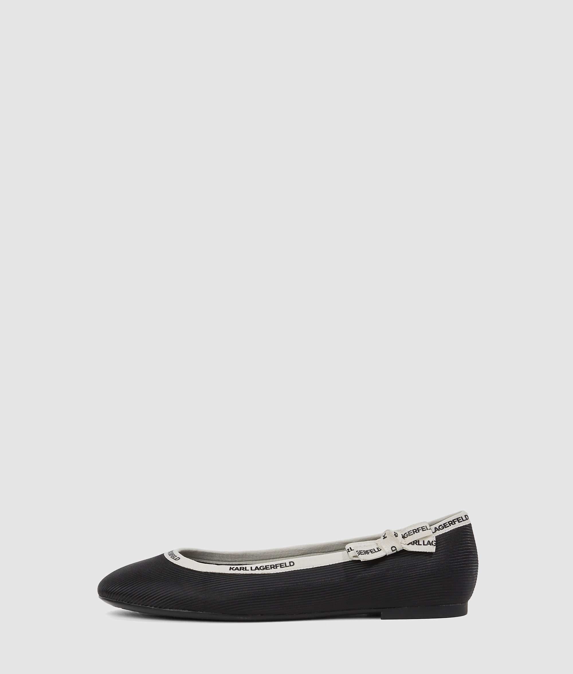 Pumps met lintkraag