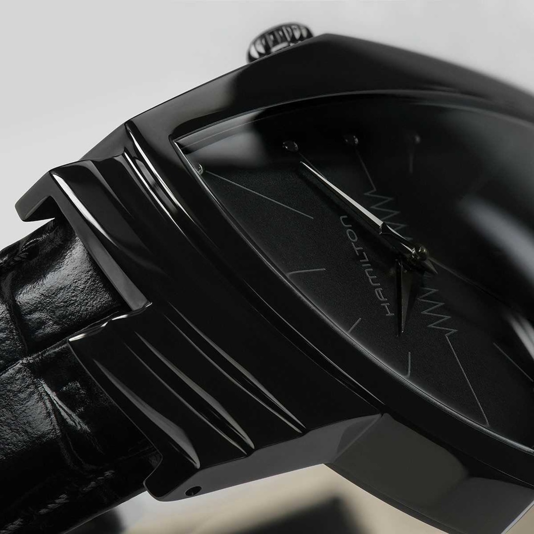 Hamilton Shaped Ventura Classic L