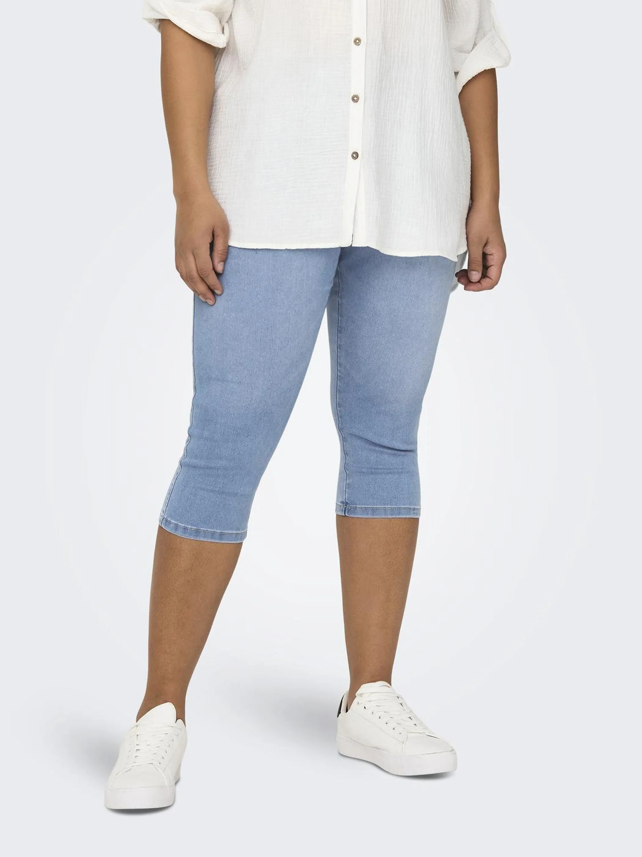Only Carmakoma CARAUGUSTA HW SK KNIC kurze Hose