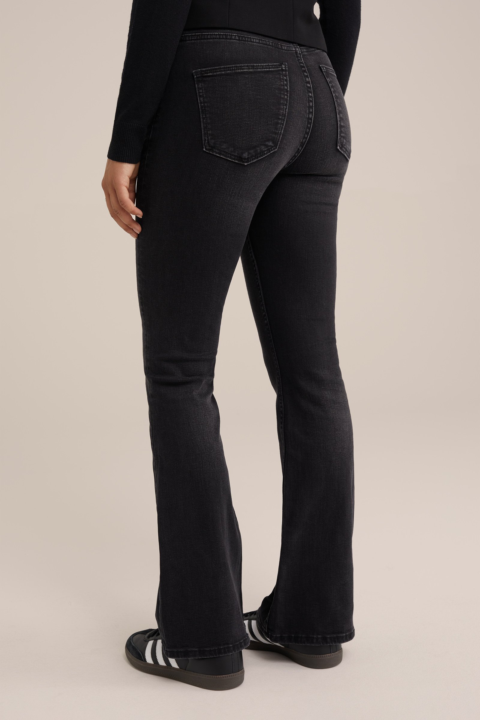 high rise flared jeans met stretch Blue Ridge Zwart