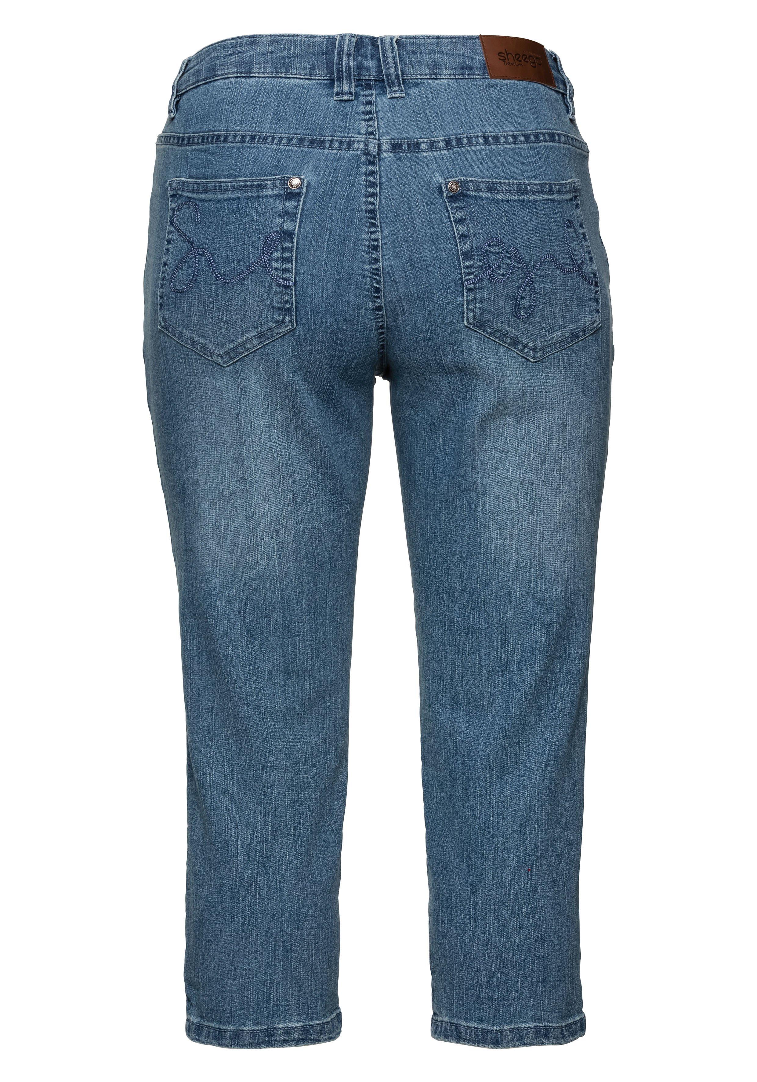 Caprijeans mit Used-Effekten