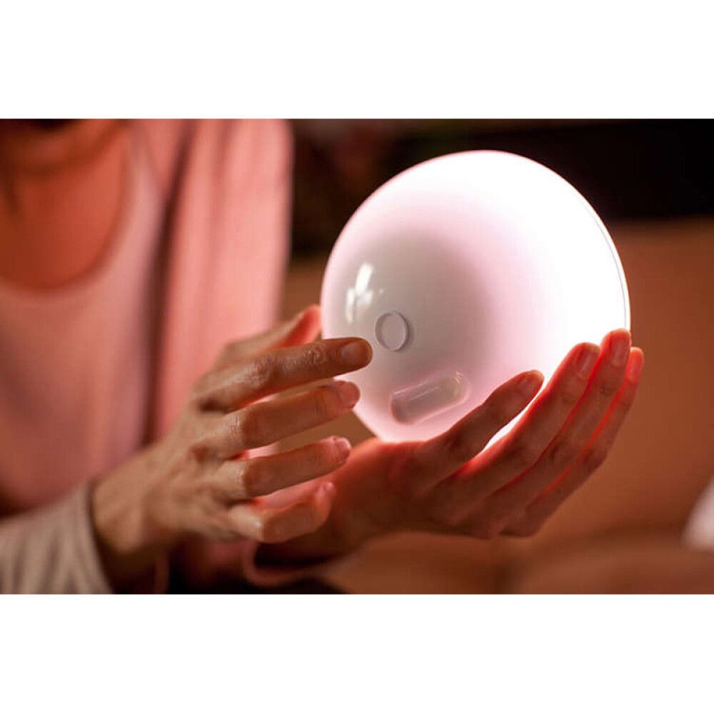 LED-BORDLAMPE PHILIPS HUE GO WHITE & COLOR AMBIENCE