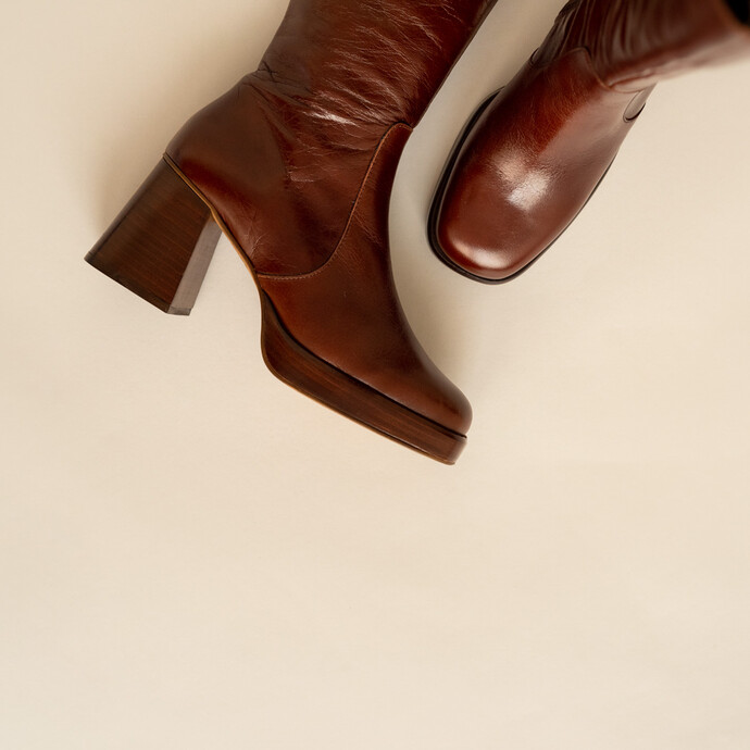 Bottes à plateformes  en cuir vieilli marron