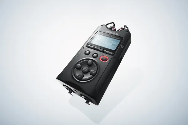 Tascam DR-40X, 18 t, MP3, WAV, 92 dB, 44100 - 96000 Hz, Blå, 40 mW