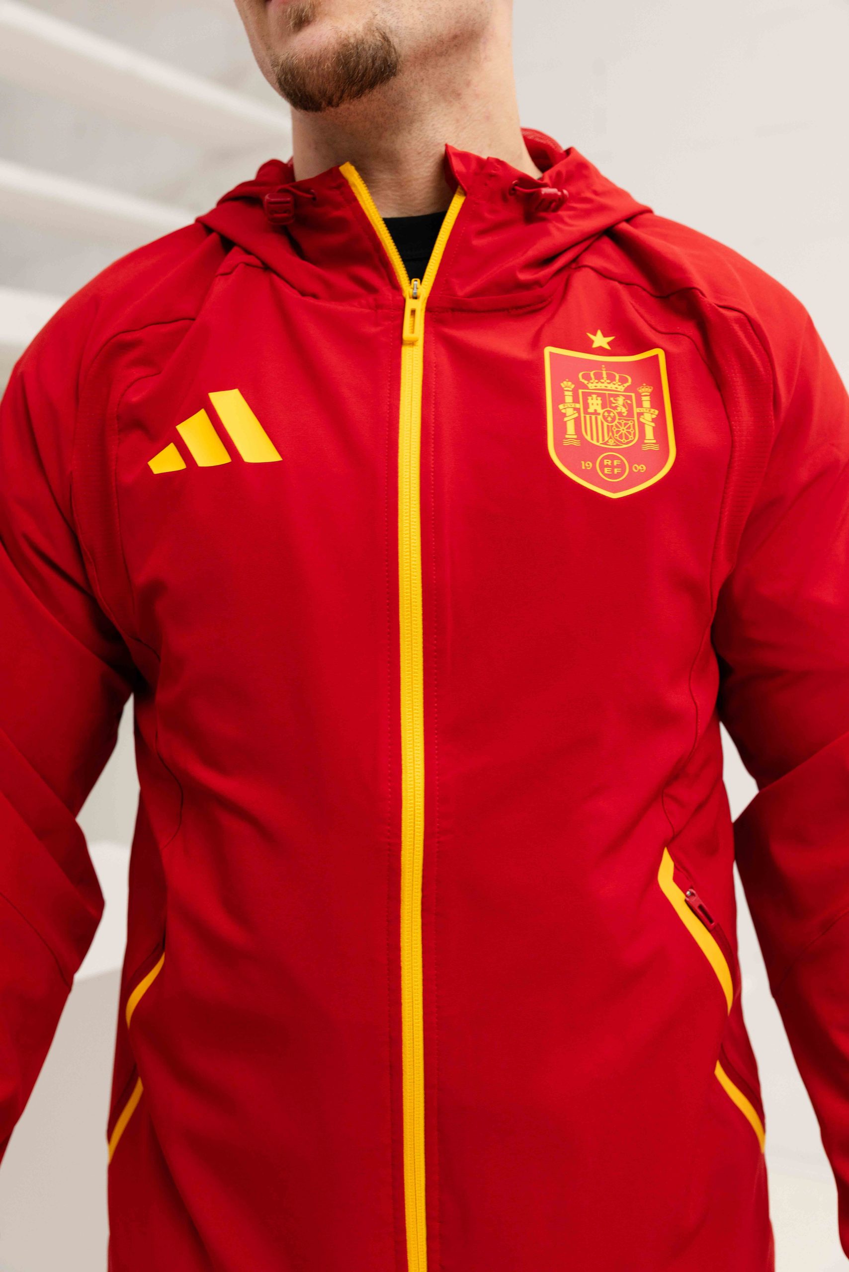 Spanje Tiro Travel Trainingspak Senior 2026/2028