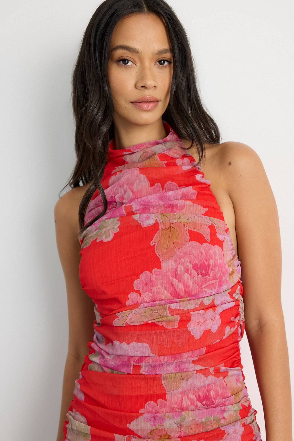 Warehouse Robe À Imprimé Floral Col Licou Ourlet Asymétrique À Volants