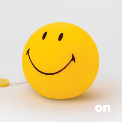 Mr. Maria lamp smiley M