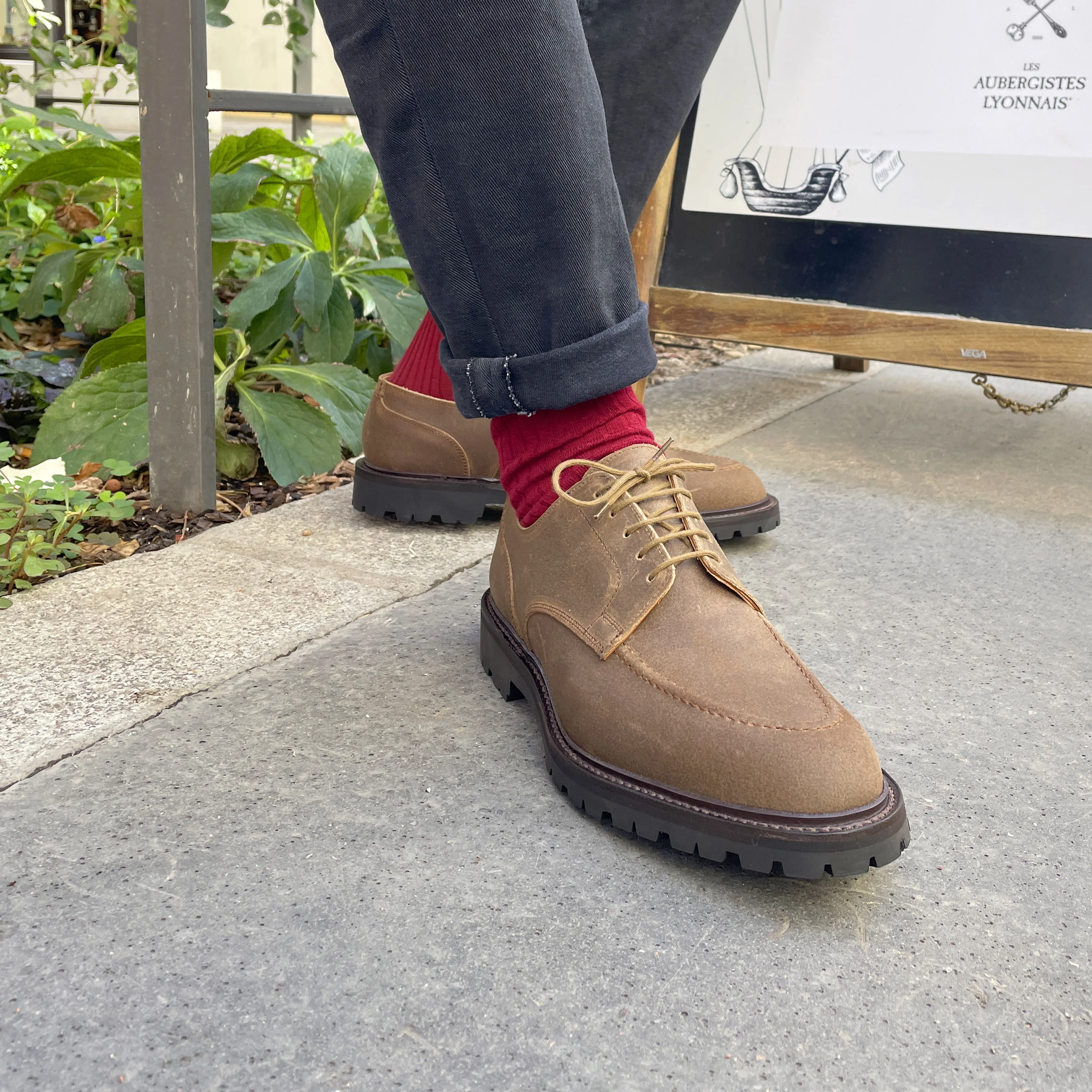 CROCKETT AND JONES - ONSLOW ROUGH OUT NATURAL