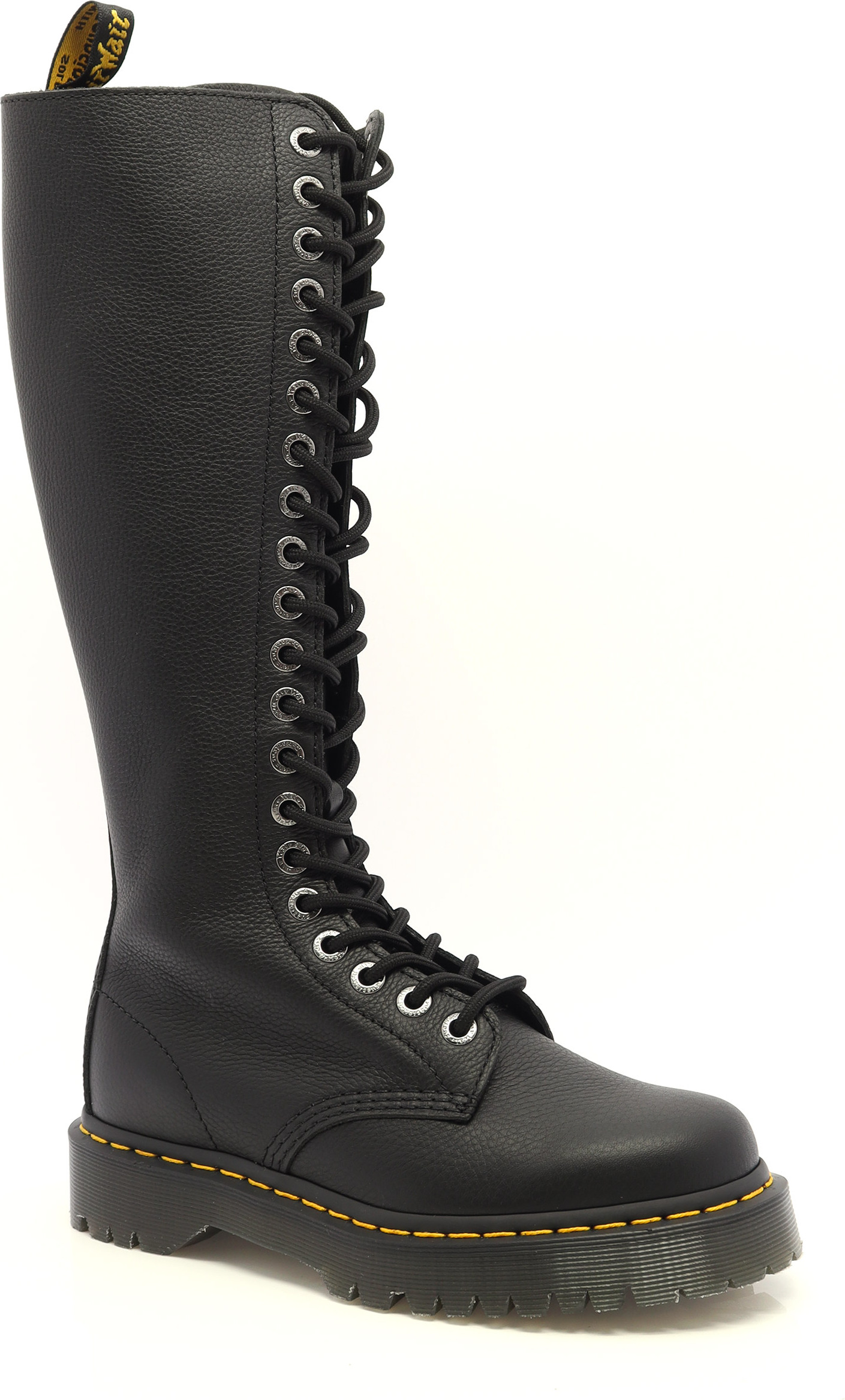 79632 DR. MARTENS