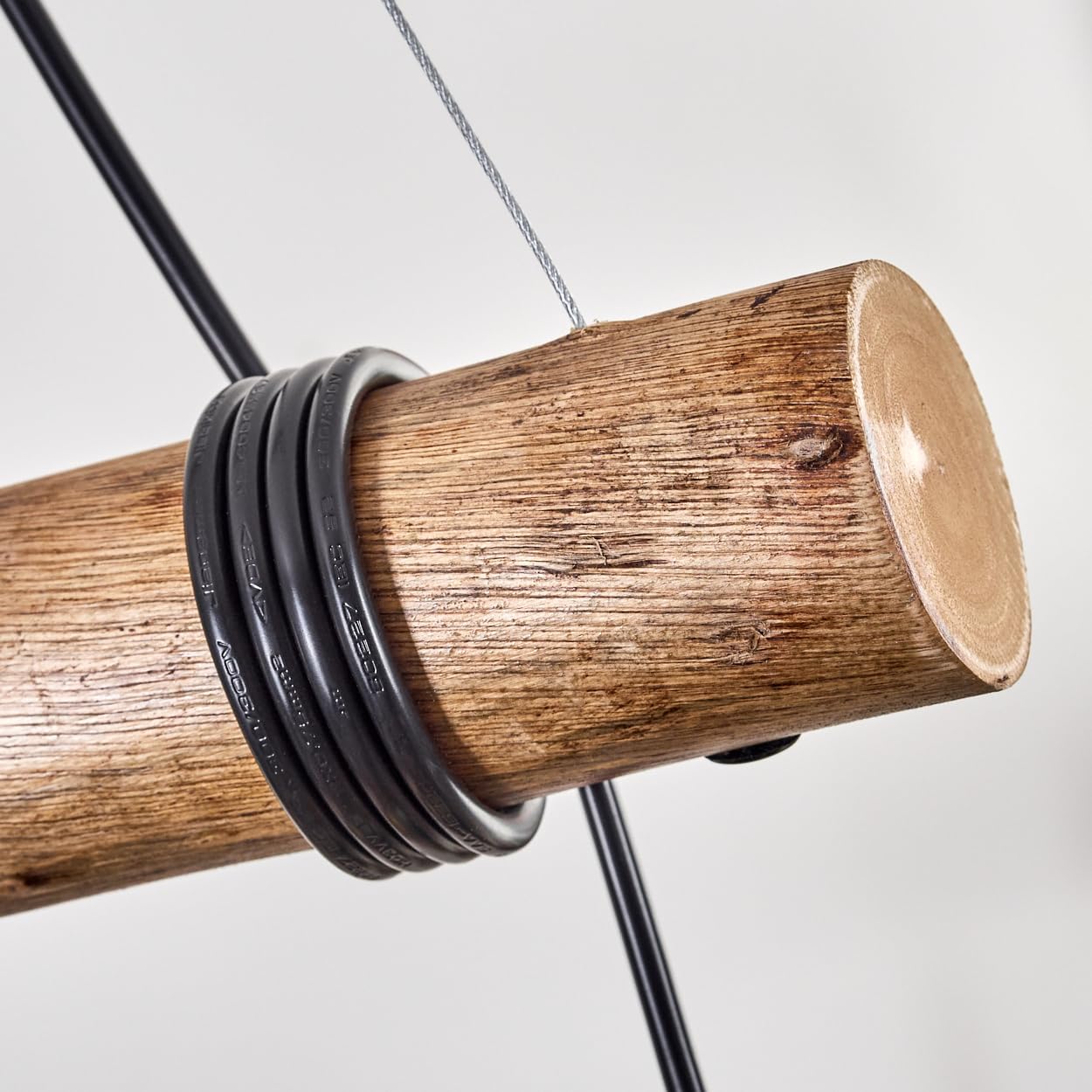 HOFSTEIN Pendelleuchte Koyoto, 4-flammige Hängelampe aus Metall/Holz/Glas in Schwarz/Natur/Bernstein/Grün/Blau, Hängeleuchte m. Glasschirmen, Holzbalken, max. 150cm, E27, Esszimmer, Wohnzimmer, Küche