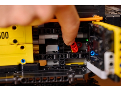 LEGO Volvo EC500 Hybrid graafmachine (42215)