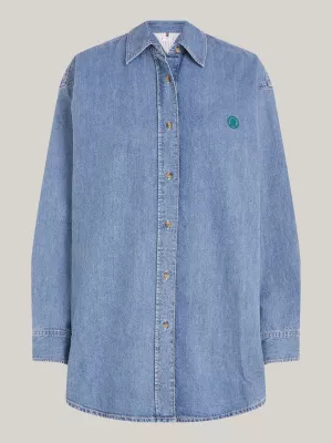 Camisa jeans oversized com monograma TH