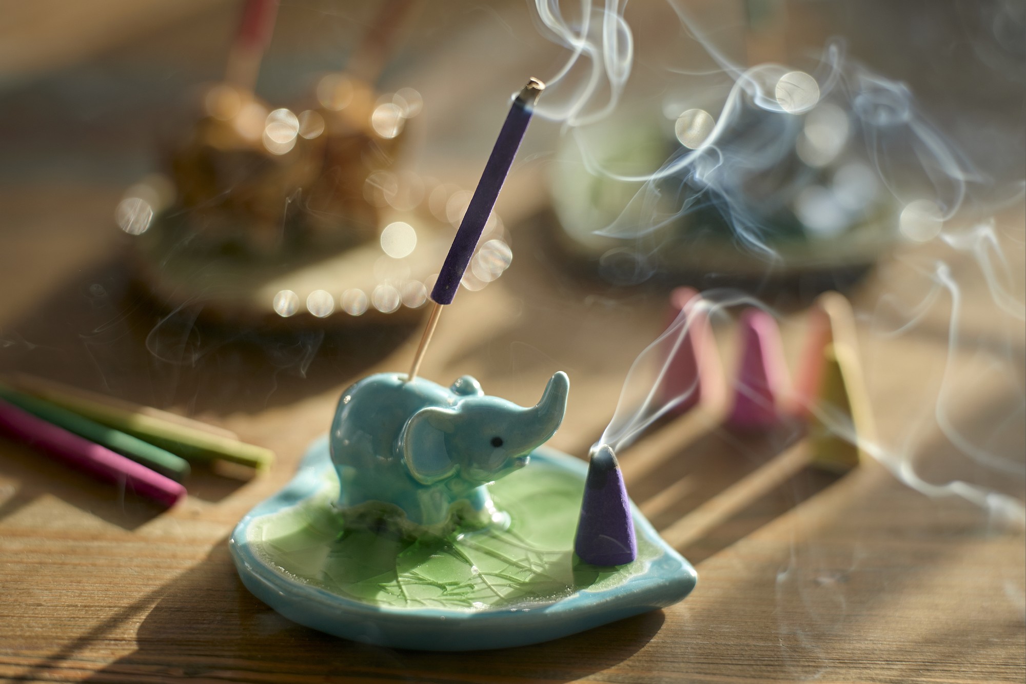 Räucherstäbchenhalter 'Elefant', blau, grün, aus Keramik, L 9 cm, B 8 cm, H 4 cm günstig bestellen