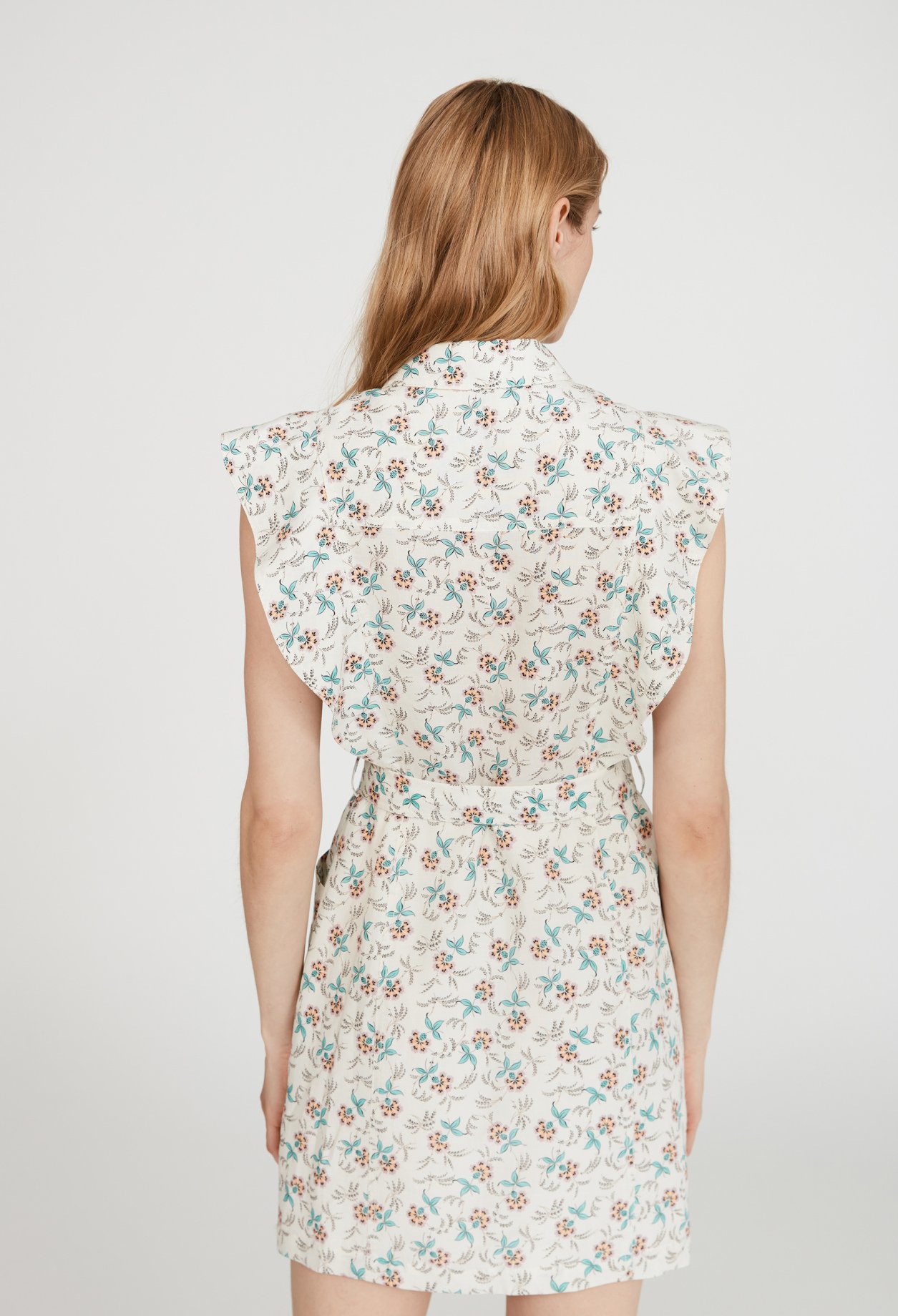 Robe fleurie &agrave; volants