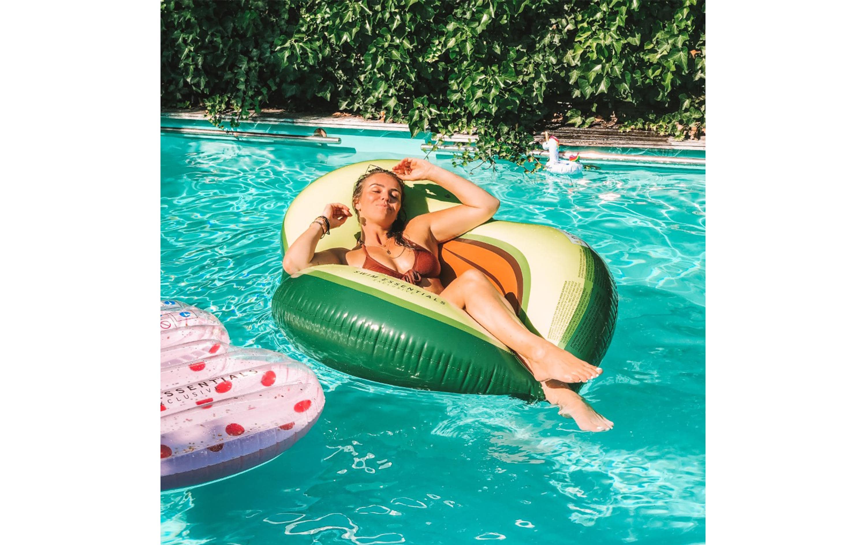 Luftmatratze AvocadoAufblasbare Luftmatratze mit Strandball