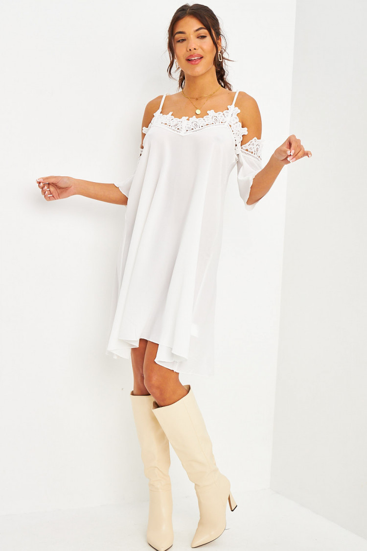 Robe fluide épaules dénudées