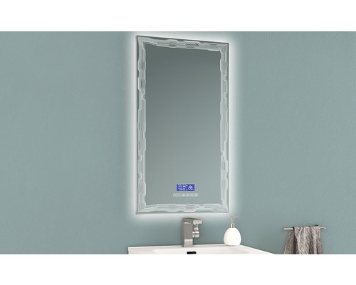 LED-badkamerspiegel met multimediafuncties, touchscreen, Bluetooth, anti-condensfunctie en FM-radio, inclusief spiegelverwarming en luidsprekers, 50x90 cm