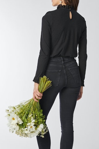 RICHROYAL Langarmshirt »2409 O Slub F LS«, mit Rüschenkante an Ausschnitt und Ärmelsaum