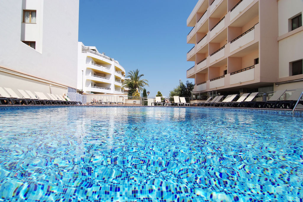 Invisa La Cala Logies en ontbijt - Hotel