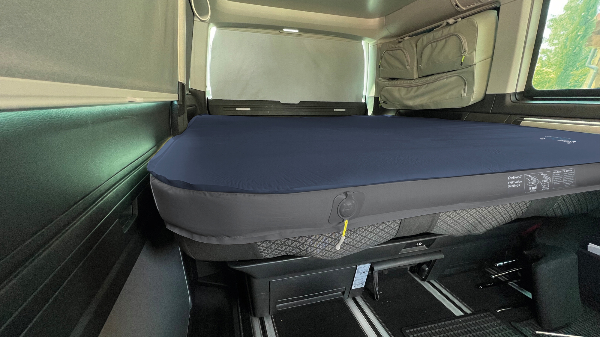 Outwell Dreamboat Campervan Wide Isomatte / Liegematte selbstaufblasend Blau 190 x 150 cm