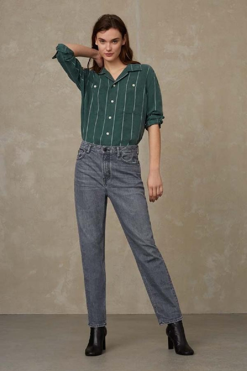 Kings Of Indigo Jeans Caroline Carson Flintstone Grey Worn