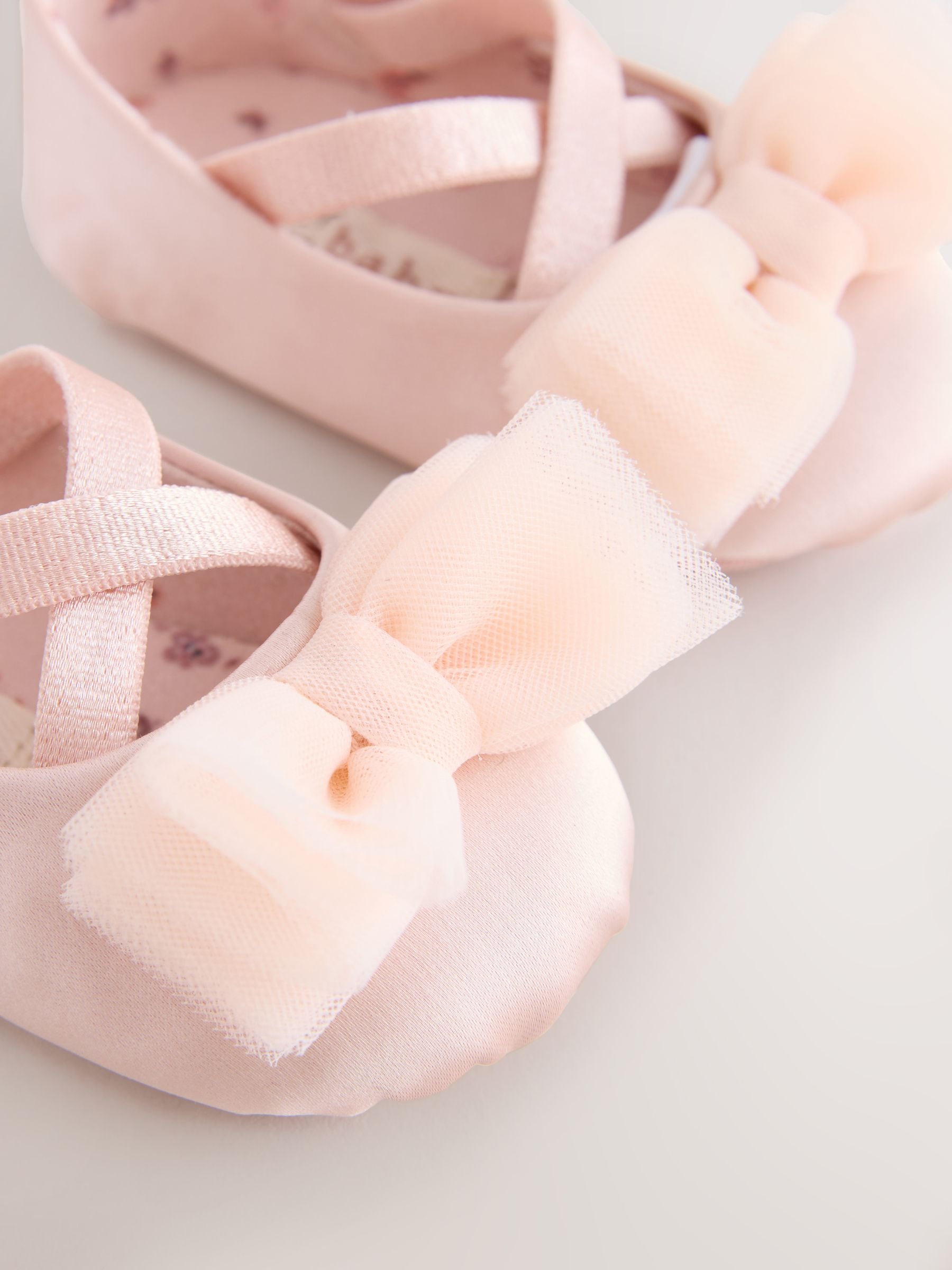 Roze - Feestelijke babyschoenen met strik (0-18mnd)