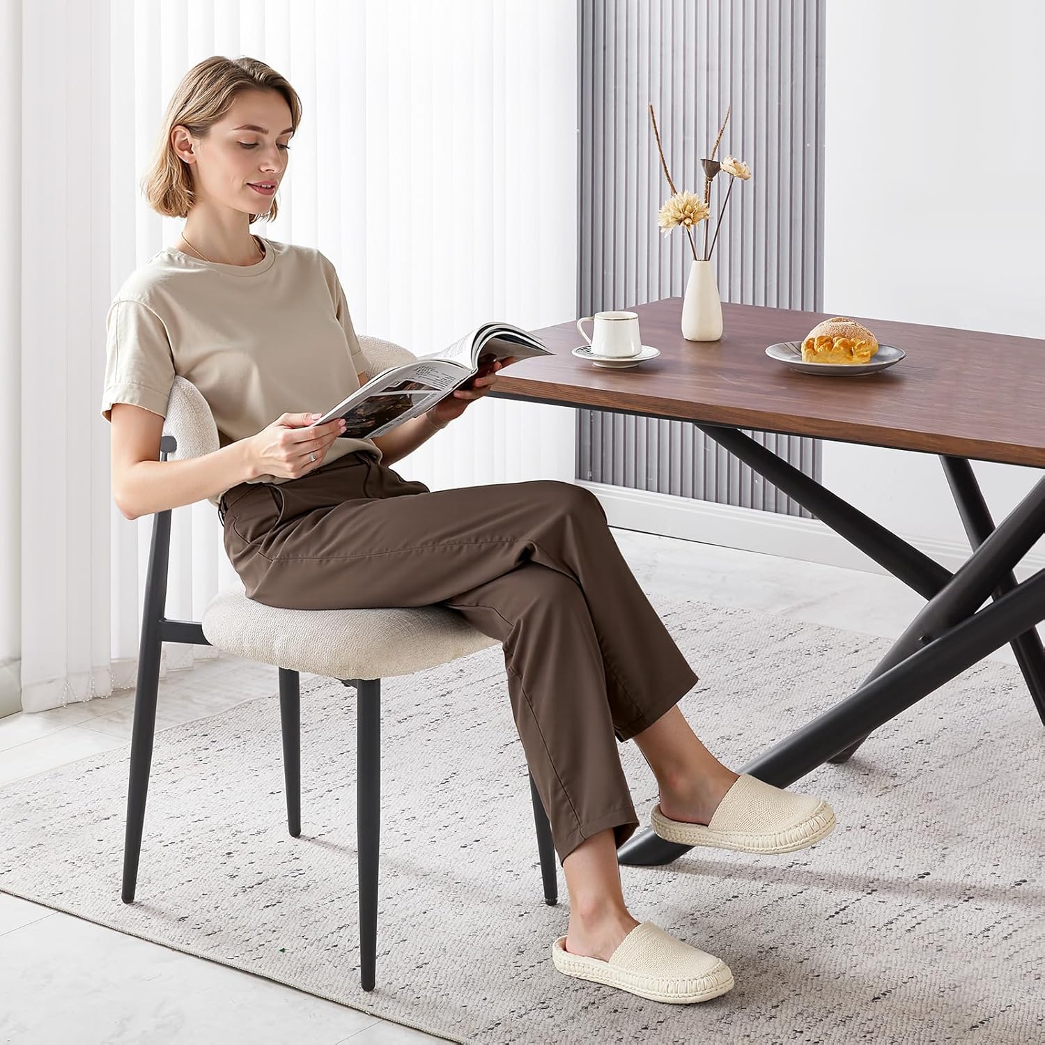 2er Set Esszimmerstühle Japandi: Moderne Polsterstühle mit Gewebtem Leinenbezug - Ergonomische Rückenlehne Schwarze Metallbeine - Bequeme Küchenstühle für Esszimmer Wohnzimmer Büro (Beige, 2er)