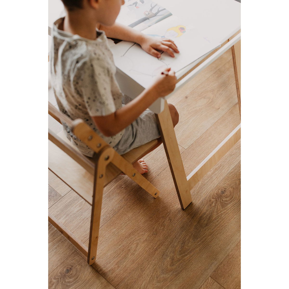 Duck WoodworksDuck Woodworks   Montessori Tisch weiss