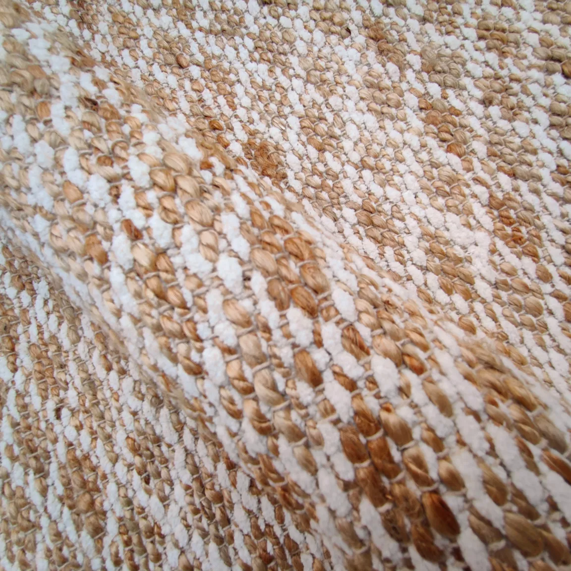 Tapis de salon rectangulaire jute tissée main (140 x 200 cm) Yuki Marron