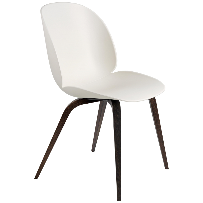 Gubi Beetle stoel met gerookt eiken onderstel, alabaster white