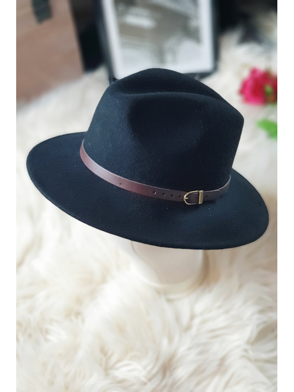 Chapeau en laine noir