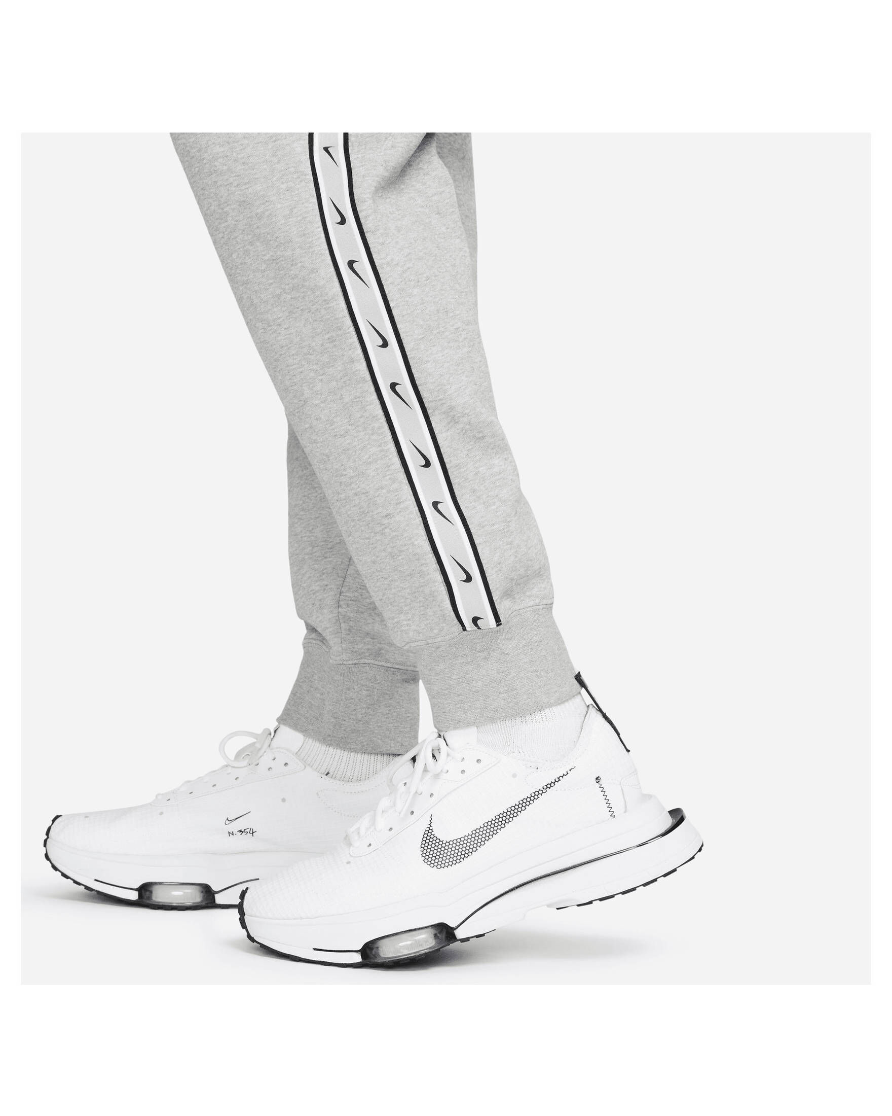 Nike Sportswear| Herren Sweathose REPEAT