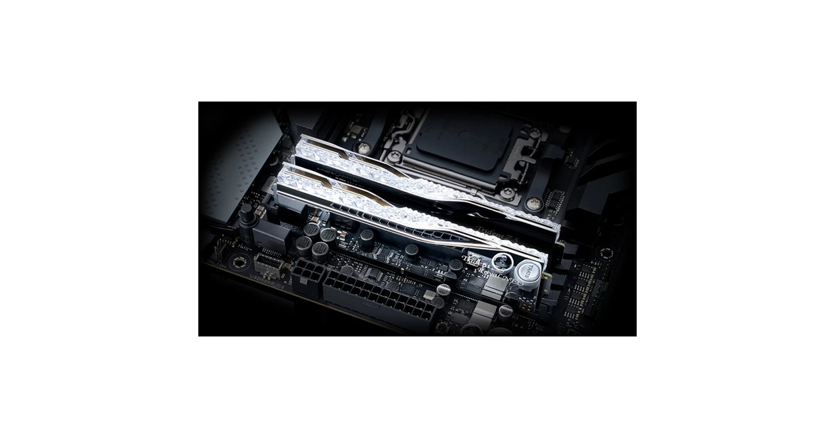 G.Skill48 GB DDR5-6000 Kit werkgeheugen  (Zilver, F5-6000J2636H24GX2-TR5NS, Trident Z5 Royal Neo, EXPO)