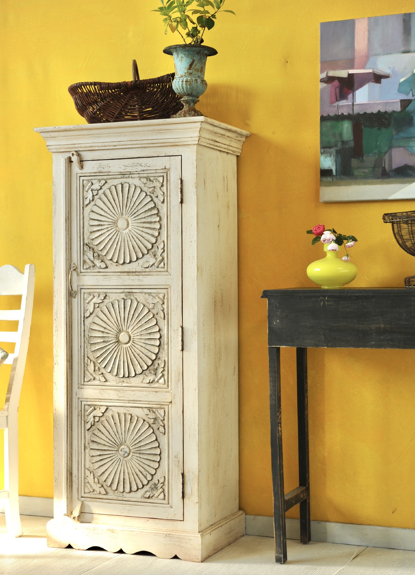 Schrank 'Bhilwara', weiß, H 140 cm, B 60 cm, T 40 cm von fischer's lagerhaus