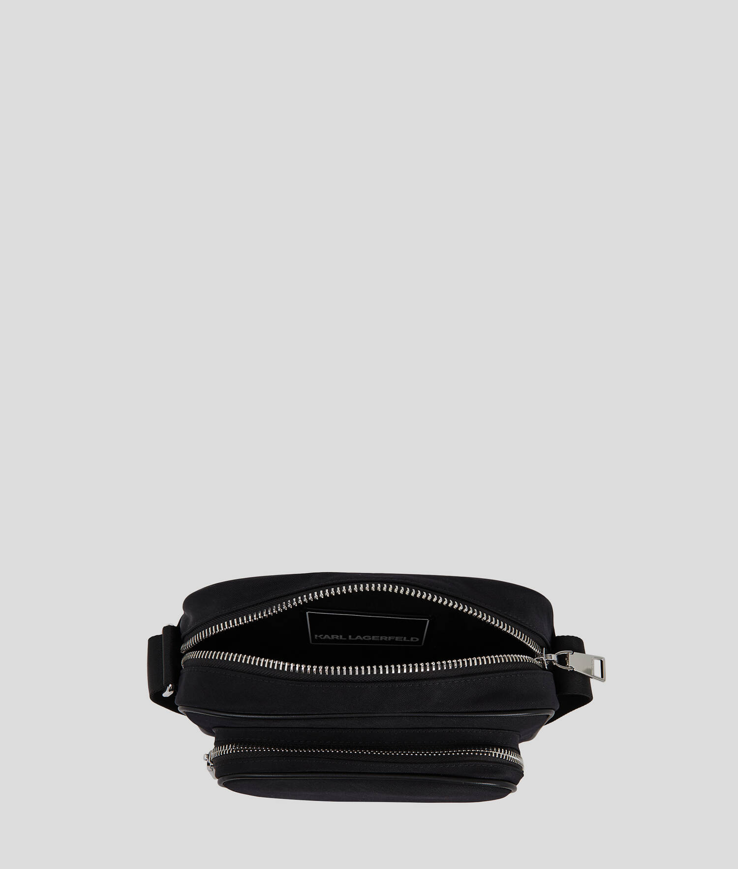 SAC BANDOULIÈRE EN NYLON RUE ST-GUILLAUME