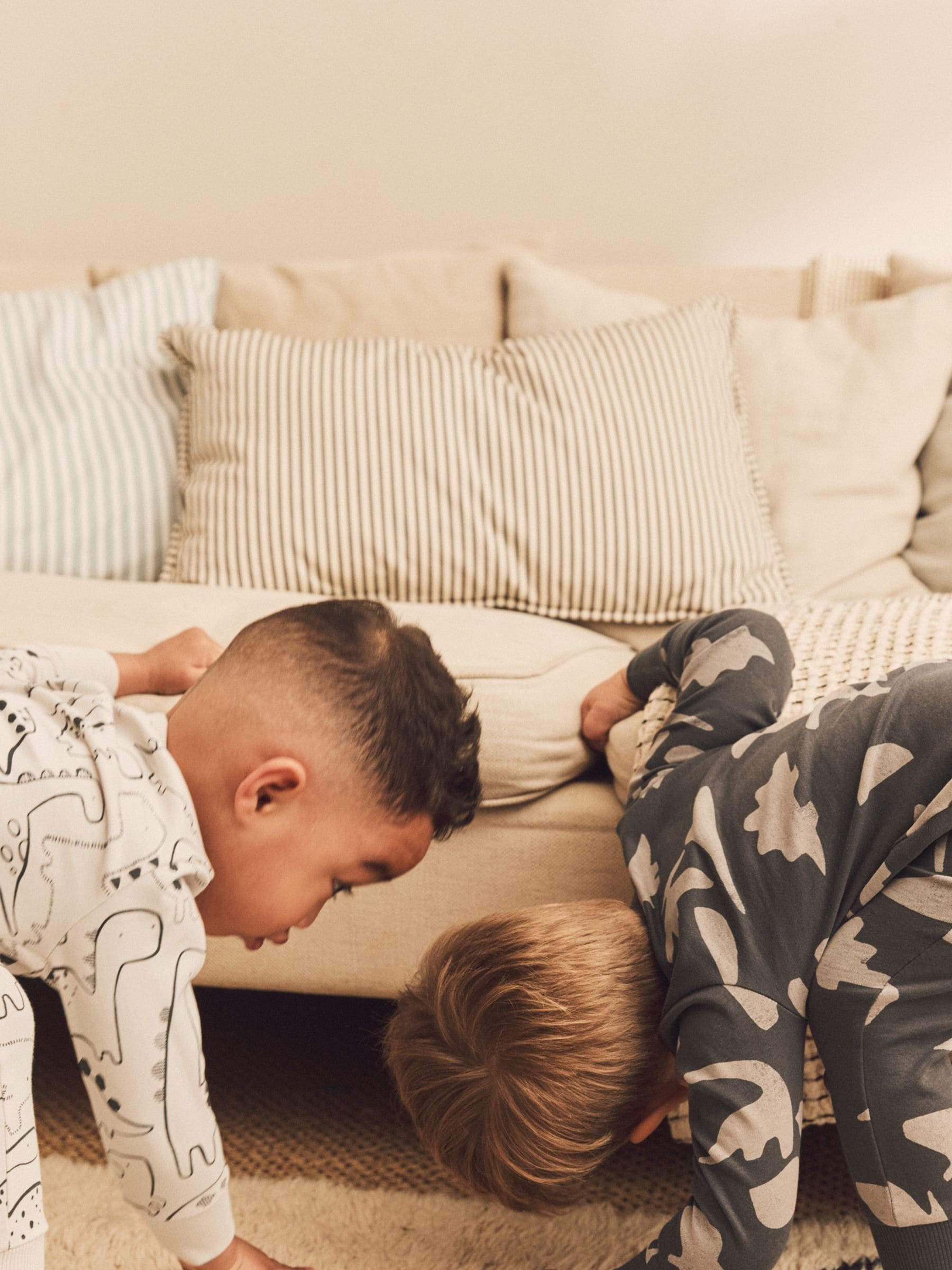 Naturel/zwart dinosaurus - Verpakking van 3 knusse pyjama's (9 mnd-10 jr)